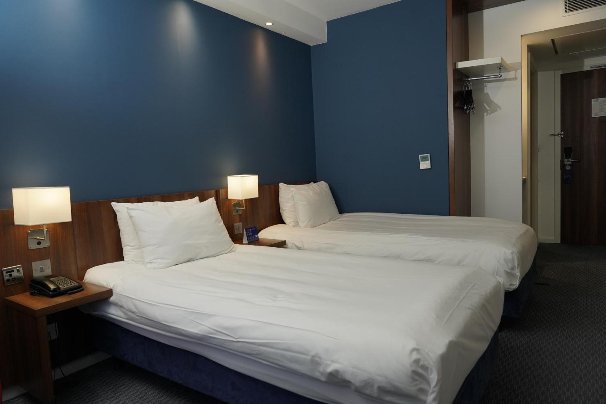 Holiday Inn Express Harlow By Ihg Ngoại thất bức ảnh