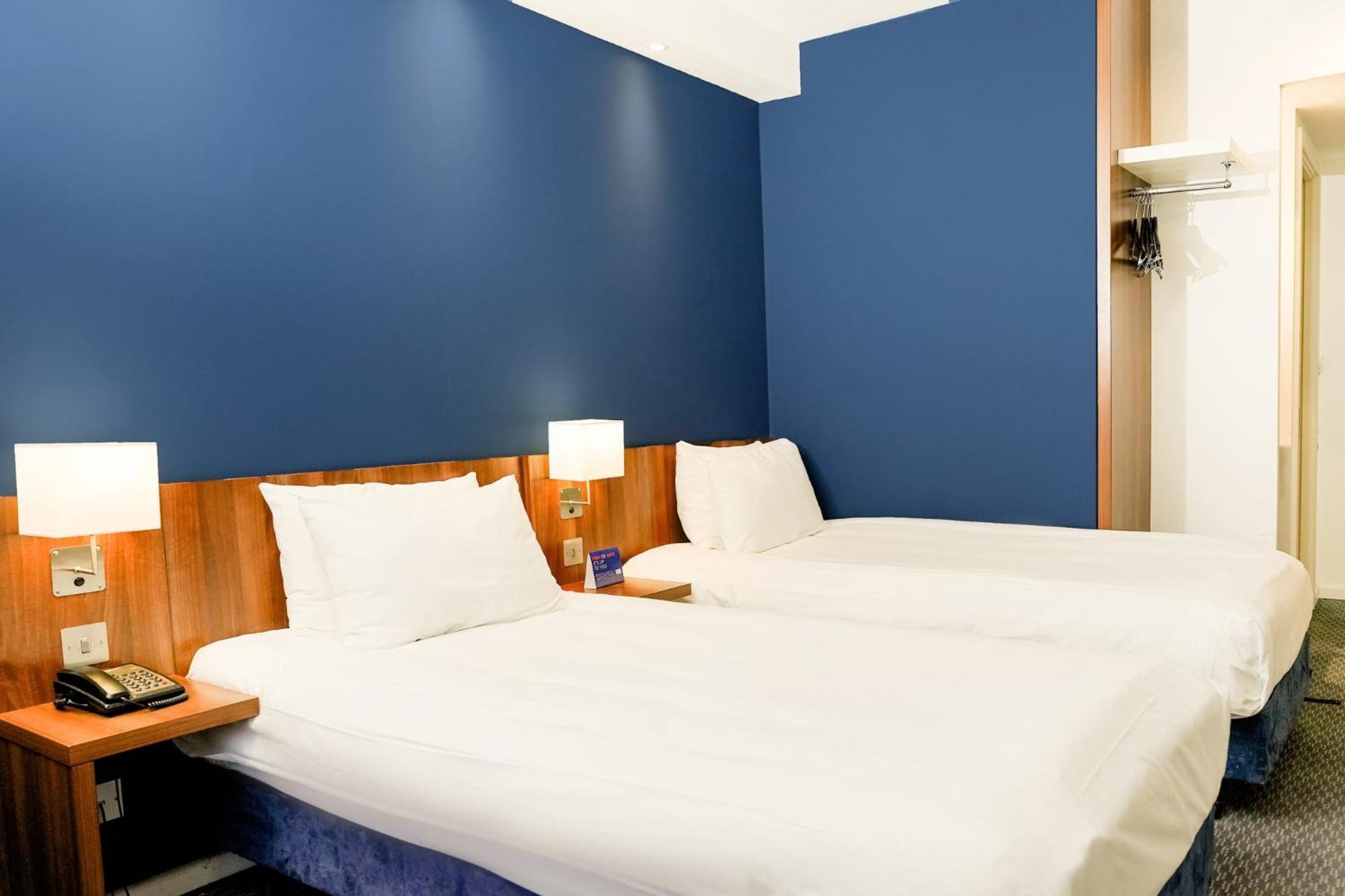 Holiday Inn Express Harlow By Ihg Ngoại thất bức ảnh