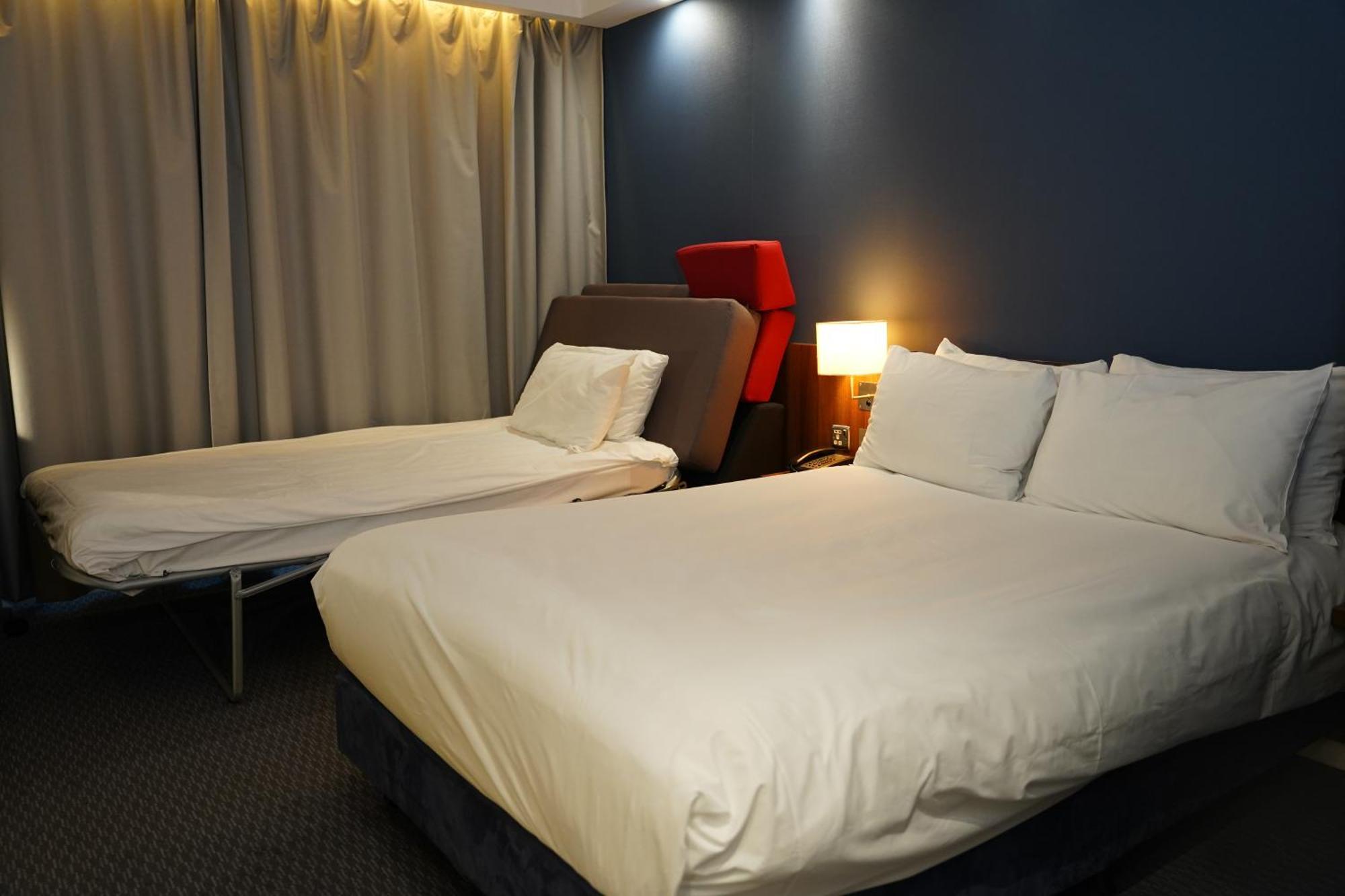 Holiday Inn Express Harlow By Ihg Ngoại thất bức ảnh